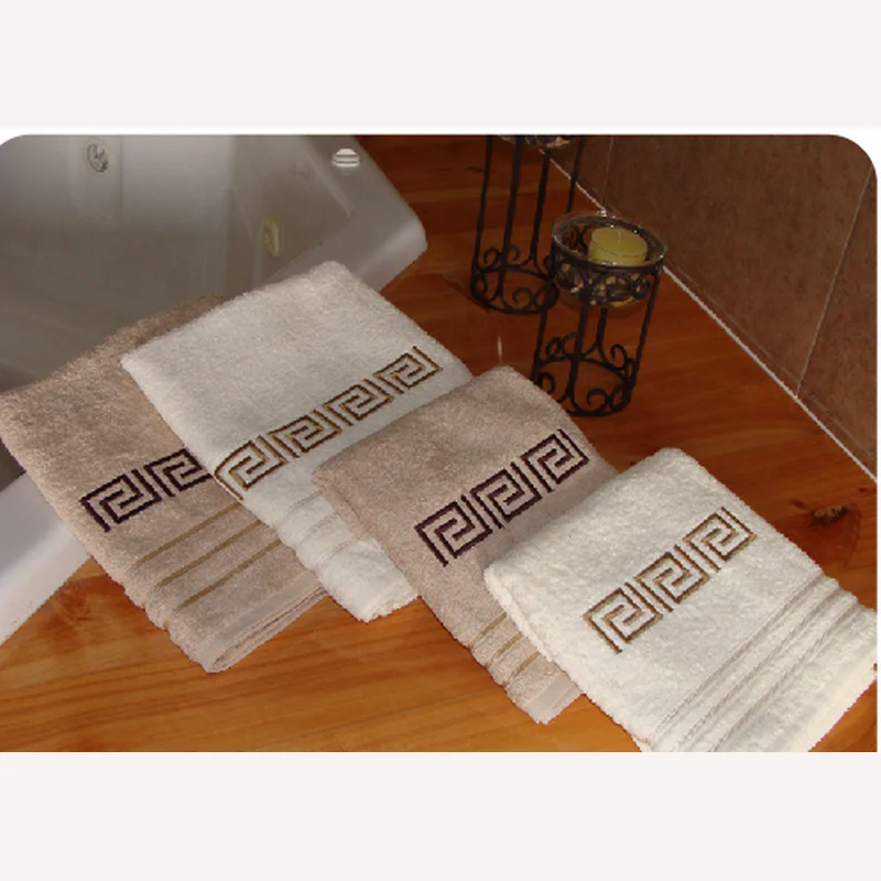 Juego de toallas · Línea Hogar